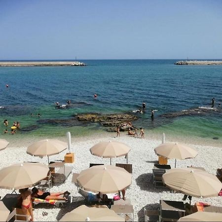 Tre Metri Sopra Il Mare Villa Bisceglie Buitenkant foto
