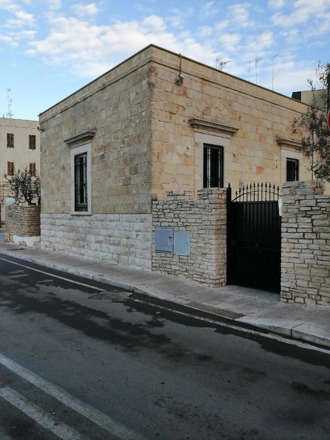 Tre Metri Sopra Il Mare Villa Bisceglie Buitenkant foto