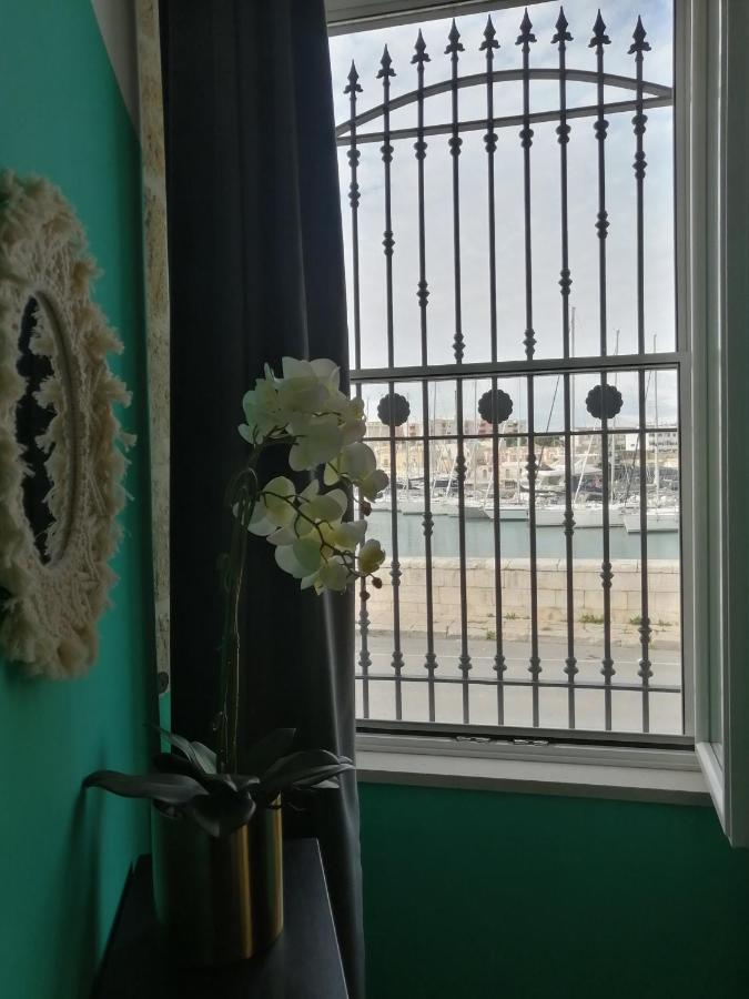 Tre Metri Sopra Il Mare Villa Bisceglie Buitenkant foto