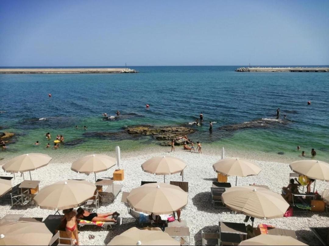 Tre Metri Sopra Il Mare Villa Bisceglie Buitenkant foto
